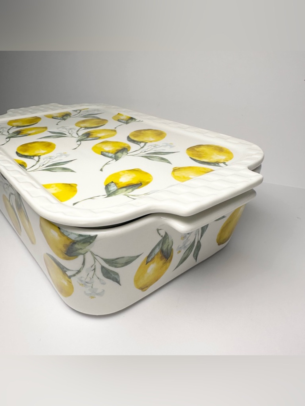 2-Lemon EuroGarden Oval & Rectangle Oven To Table Lidded Casserole Baker 3 in 1 - Picture 8 of 16